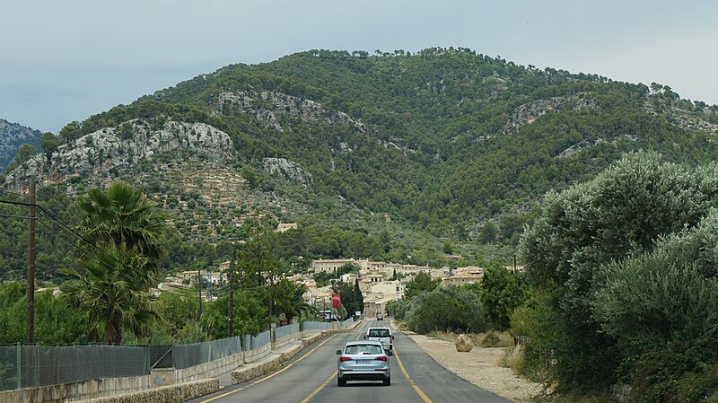 File:2011 Mallorca (5833767615).jpg