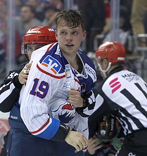 Lean Bergmann German ice hockey player