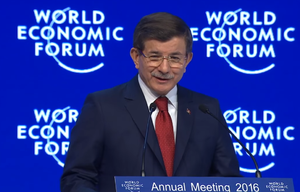 Ahmet Davutoğlu: İlk yılları ve kariyeri, Dışişleri Bakanlığı (2009-2014), Başbakanlık ve AK Parti genel başkanlığı (2014-2016)