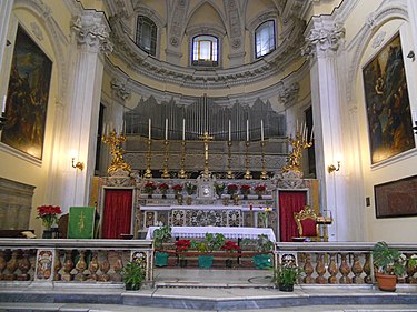 Main Altar. Altare Aram.JPG