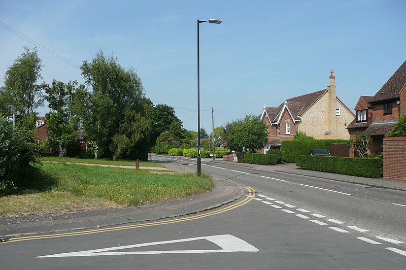 File:Arlesey Road at Witter Avenue - geograph.org.uk - 5428548.jpg