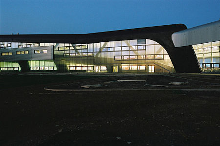 Адміністративна будівля заводу BMW у Лейпцигу, Німеччина (2001-2005)
