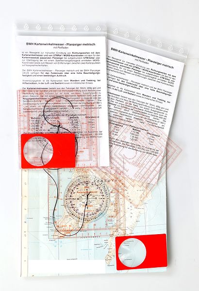 File:BWH Kartenwinkelmesser Planzeiger Set1.jpg