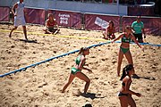 Deutsch: Beachhandball bei den Olympischen Jugendspielen 2018; Tag 4, 10. Oktober 2018; Mädchen, Vorrunde, Gruppe A - Ungarn-Chinese Taipei (Taiwan) 2:0 English: Beach handball at the 2018 Summer Youth Olympics at 10 October 2018 – Girls Preliminary Round Group A‎ – Hungary-Chinese Taipei 2:0