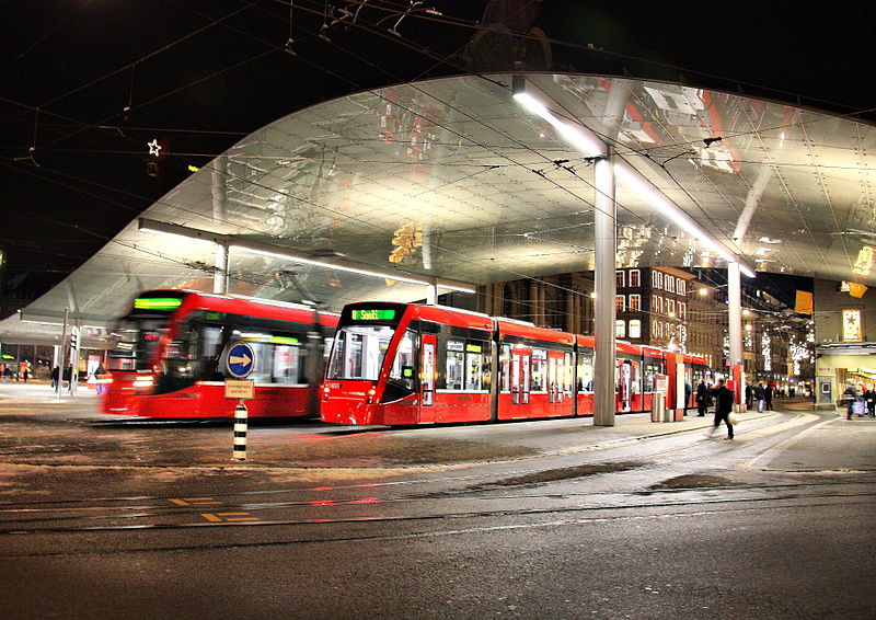 Bern trams (5334537997).jpg