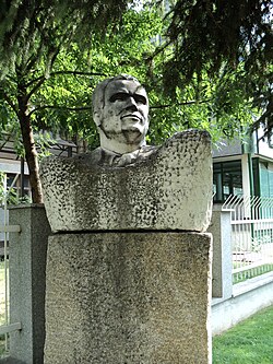 Памятник Рампо Левкову