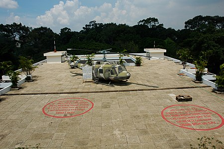 Tập_tin:Bombing_targets_in_the_Reunification_Palace_Vietnam.jpg
