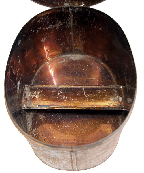 File:Box, helmet (AM 741194-8).jpg