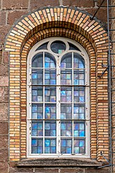 Fil:Brastad Church window 6.jpg