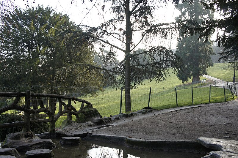 File:Buttes Chaumont 3.JPG