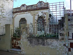 Sergio's house on Echenagucia street in 2010, visibly damaged. Casa de Mama Cora.JPG