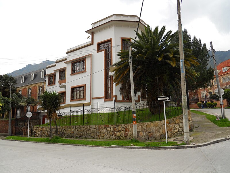 File:Casa en el barrio La Merced.JPG