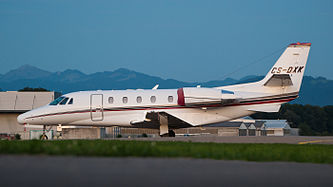 Deutsch: NetJets Europe Cessna 560XL Citation XLS (CS-DXK, cn 560-5633) auf dem Flughafen St. Gallen-Altenrhein (LSZR) English: NetJets Europe Cessna 560XL Citation XLS (CS-DXK, cn 560-5633) at St. Gallen-Altenrhein Airport (LSZR)