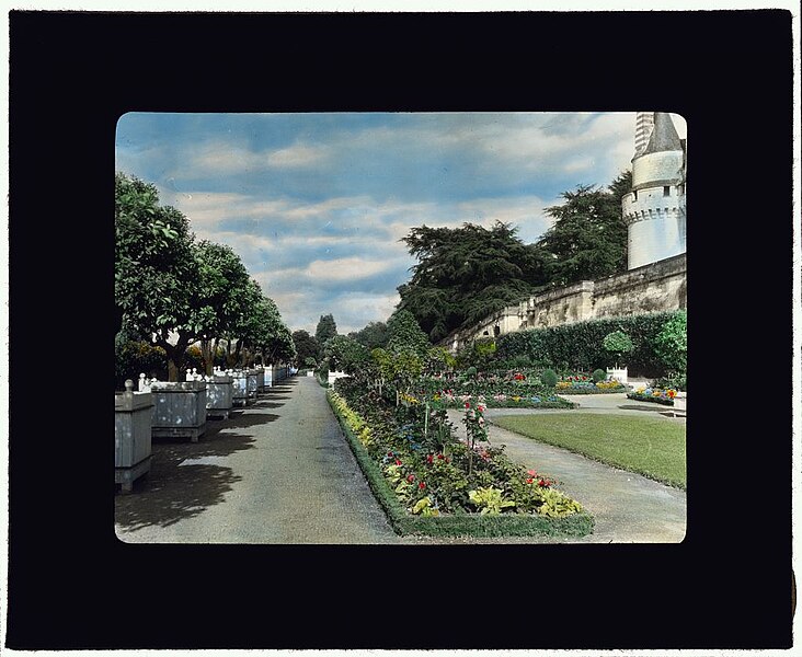 File:Chateau of Ussé, Rigny-Ussé, Indre-et-Loire, France. LOC 7419856388.jpg