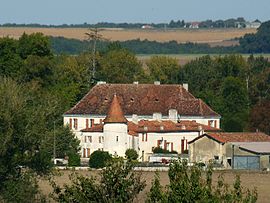 Chateau dari Bourbet