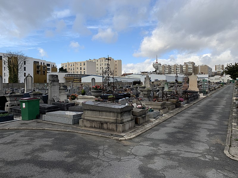 File:Cimetière Pasteur Bagnolet 14.jpg