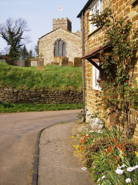 File:Corner of Epwell near the church - geograph.org.uk - 449073.jpg