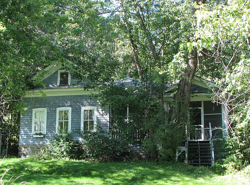 File:Denny Cottage, Saranac Lake, NY.jpg