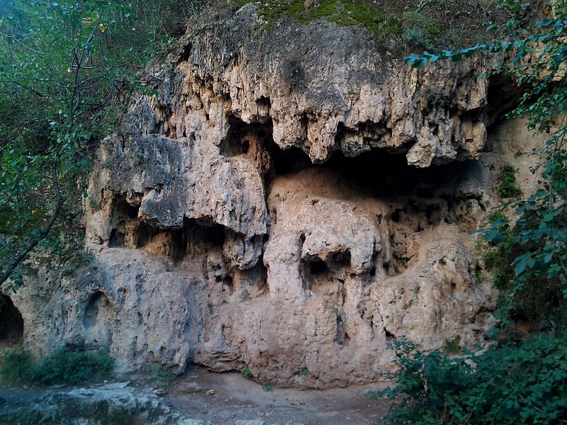 File:Devil's Bridge Vorotan River 14.jpg