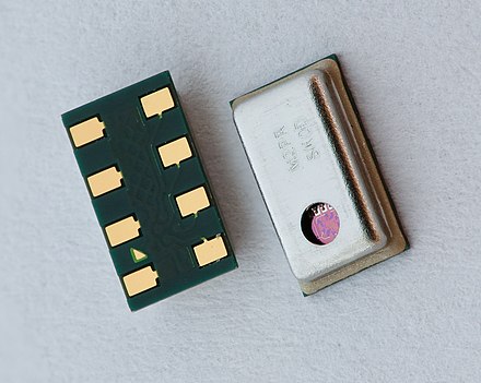 Digitaler Sensor für Luftdruck- und Höhenmessung. Abmessung: 5 × 3 × 1,2 mm