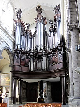 Het orgel op het perron
