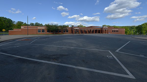 Earle B. Wood Middle School bus area, Rockville, MD