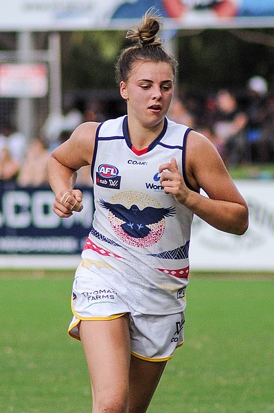 Marinoff playing for Adelaide in 2017