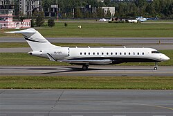 Elitavia, S5-SAD, Bombardier Global 6000 (29370254387).jpg