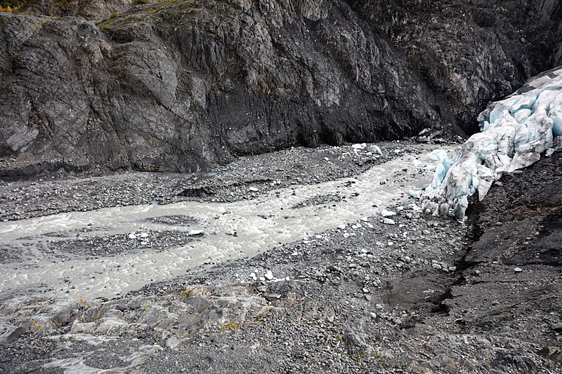 File:Exit Glacier ENBLA10.jpg