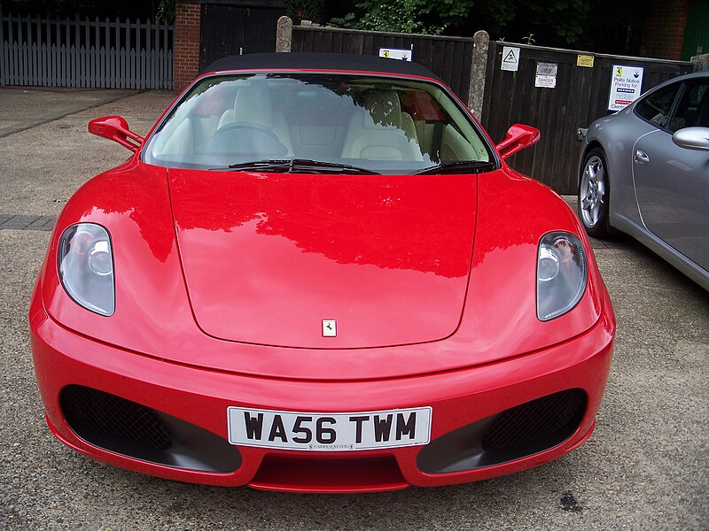 File:Ferrari en new forest, hampshire.JPG