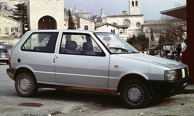 File:Fiat Uno II.JPG - Wikimedia Commons
