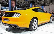 Schräge Heckansicht Mustang Coupé 2017–2023