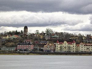 Gnesta vista do lago Frö
