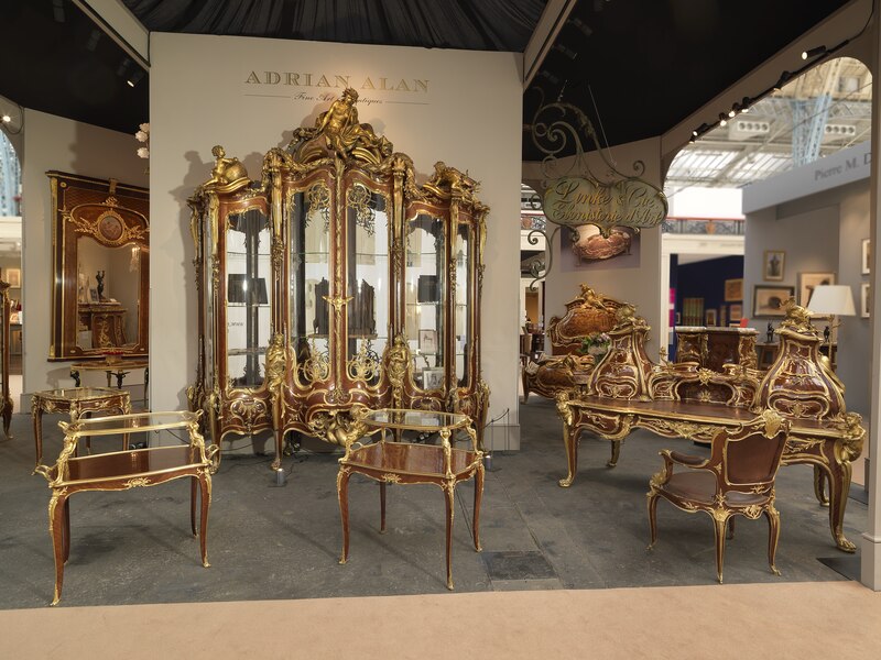 File:Grande Bibliothèque by Francois Linke at Olympia Fair London 2009 on Adrian Alan Ltd's stand.tif