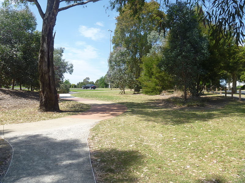 File:Greythorn Park.JPG