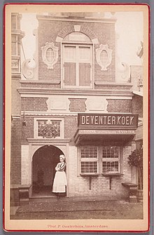 Magasin de la famille Bussink où on vend le pain d'épices de Deventer, vers 1887.