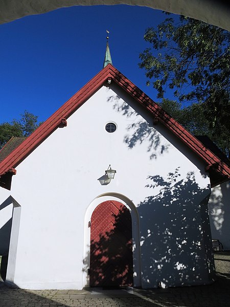 File:Haslum kirke rk 84489 IMG 9323.JPG