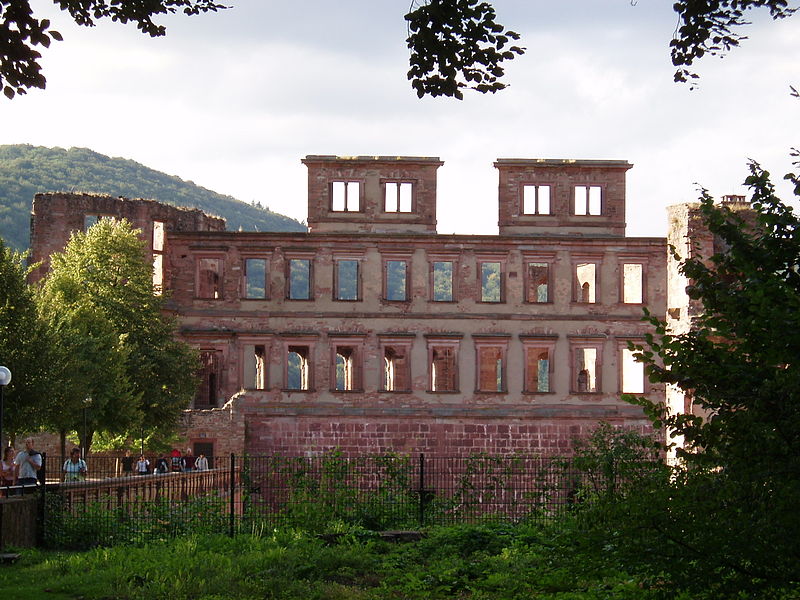 File:Heidelberg - castle 2.JPG
