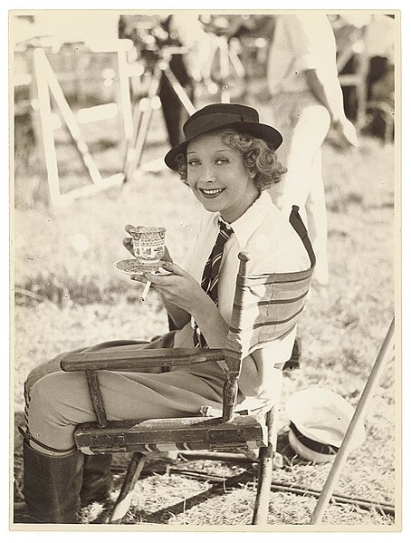 Twelvetrees filming Thoroughbred in 1936