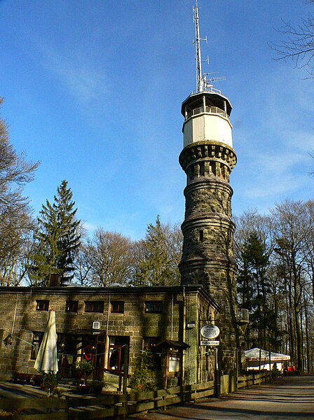 File:Hohes Gras Aussichtsturm.jpg