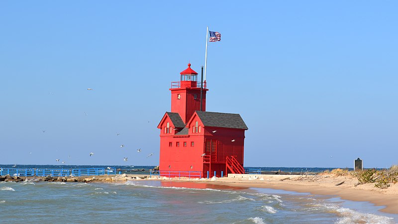 File:HollandHarborLighthouse.jpg