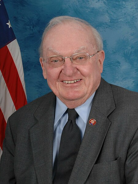 File:Howard Coble, official portrait, 111th Congress (cropped).jpg