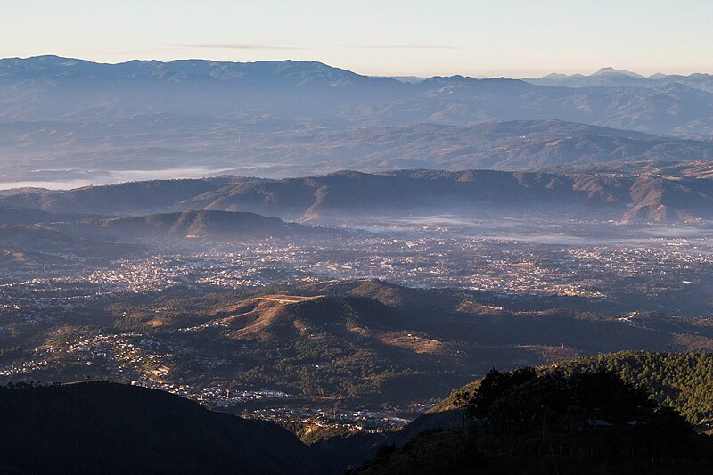 File:Huehuetenango desde los Cuchumatanes.jpg