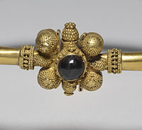 Detail of Hunnish gold and garnet bracelet, 5th century, Walters Art Museum