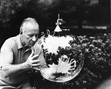 Description de l'image Informal portrait of Aristid Grosse with bubble.jpg.