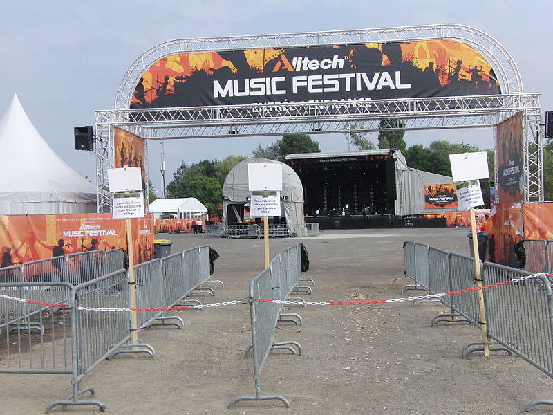 File:JEM2014-Alltech-Music-Festival.JPG