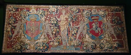 Larger version of the same displayed Jagiellonian tapestry (seen in the left-side)