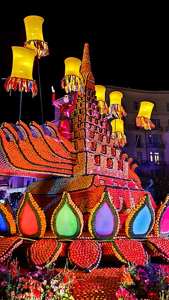 File:Jardins de Lumières - Menton Festival (13).jpg