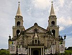 Jaro Iloilo Cathedral, Philippines.jpg