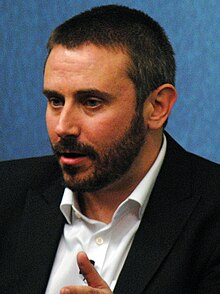 Jeremy Scahill at Chatham House 2013 (cropped).jpg